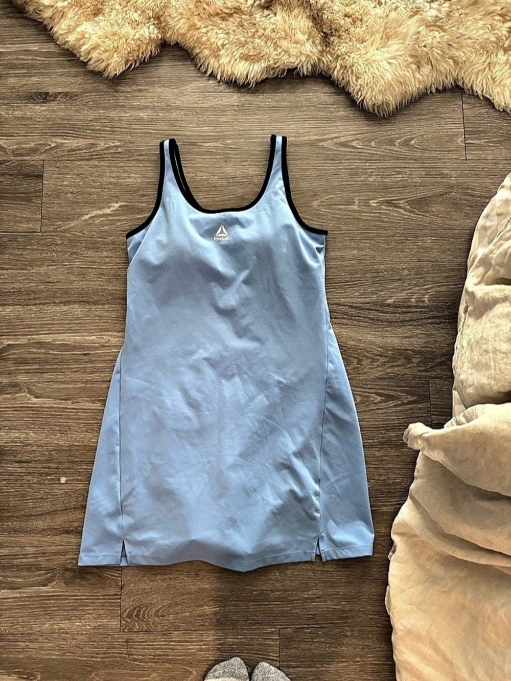 Reebok Move Active Dress Mini in Blue & Black, Medium